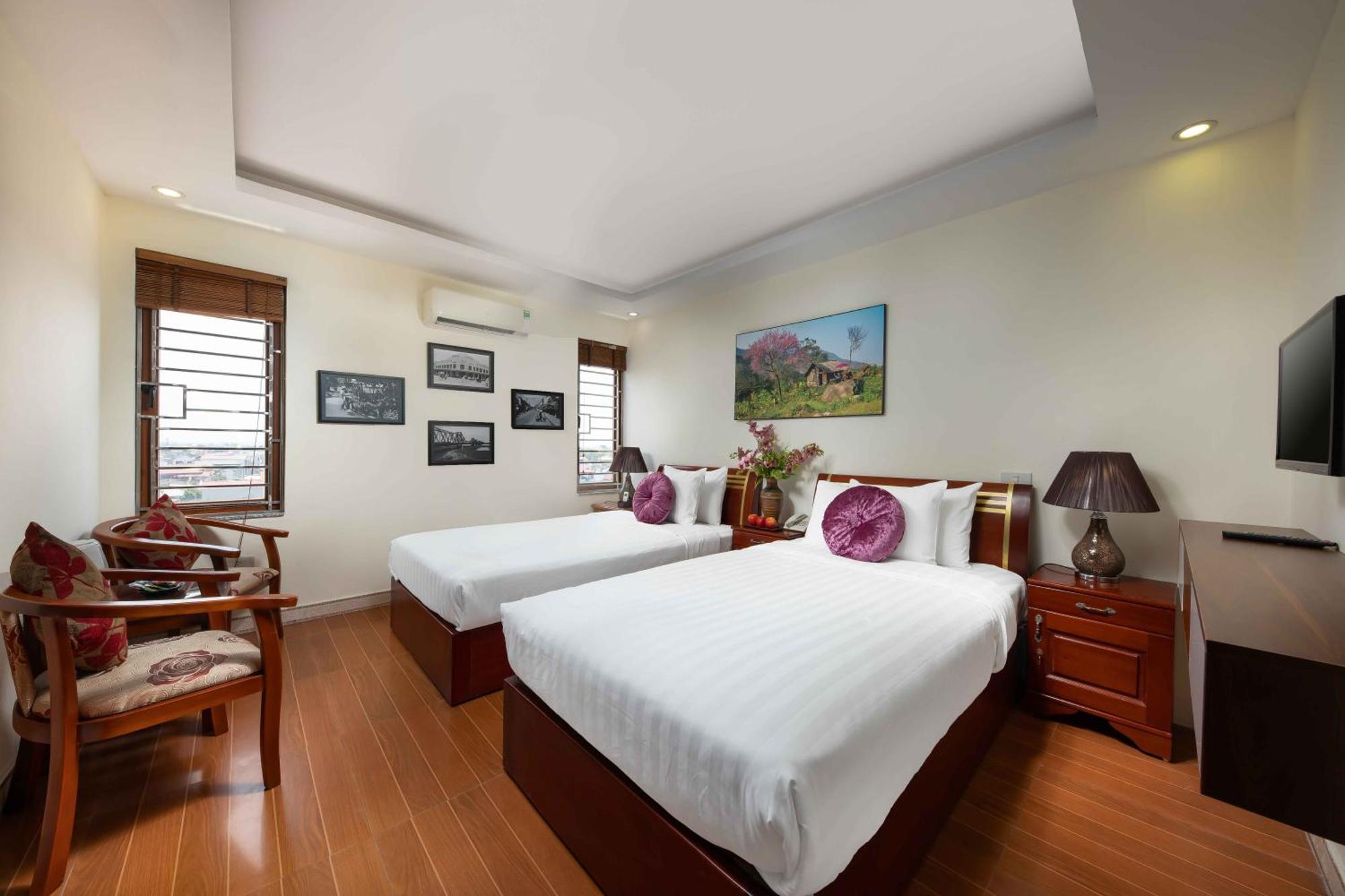Viet Village Airport Hotel & Restaurants Hanoi Exterior photo